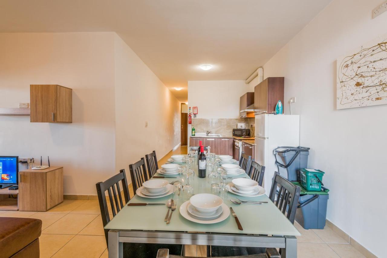 Seashells Apartments With Terrace, Just Off The Seafront In Bugibba - By Getawaysmalta خليج سانت بول المظهر الخارجي الصورة