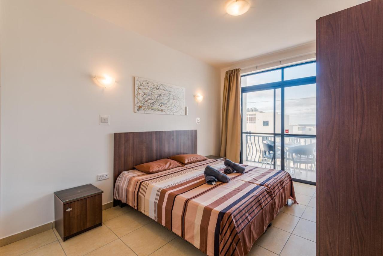 Seashells Apartments With Terrace, Just Off The Seafront In Bugibba - By Getawaysmalta خليج سانت بول المظهر الخارجي الصورة