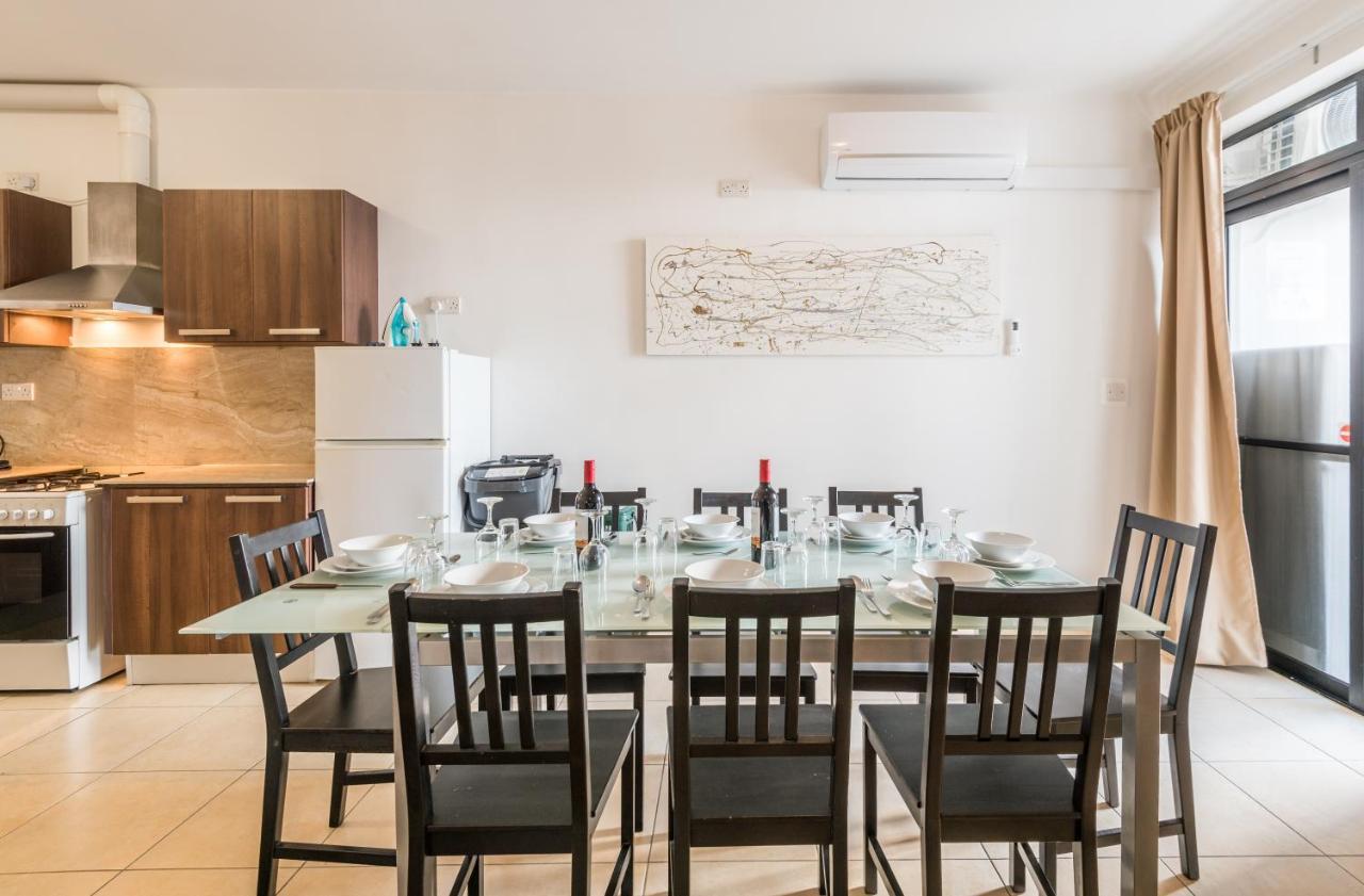 Seashells Apartments With Terrace, Just Off The Seafront In Bugibba - By Getawaysmalta خليج سانت بول المظهر الخارجي الصورة