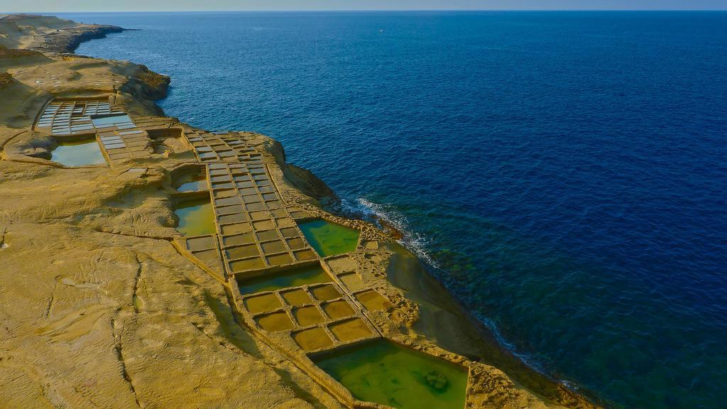 Seashells Apartments With Terrace, Just Off The Seafront In Bugibba - By Getawaysmalta خليج سانت بول الغرفة الصورة