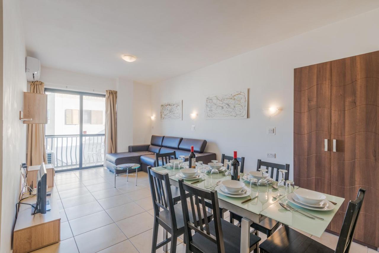 Seashells Apartments With Terrace, Just Off The Seafront In Bugibba - By Getawaysmalta خليج سانت بول المظهر الخارجي الصورة