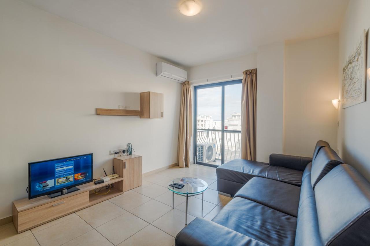 Seashells Apartments With Terrace, Just Off The Seafront In Bugibba - By Getawaysmalta خليج سانت بول المظهر الخارجي الصورة